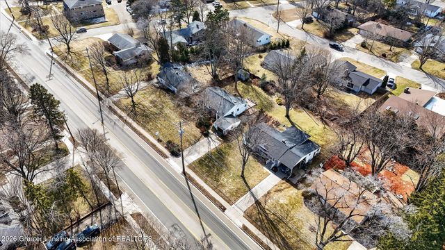 227 N Hagadorn Road, East Lansing, MI 48823
