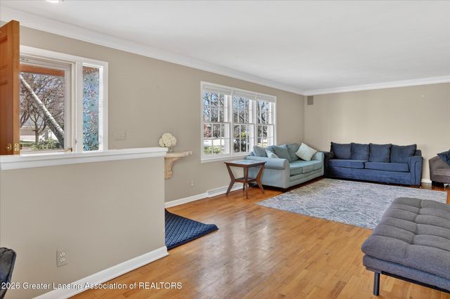 227 N Hagadorn Road, East Lansing, MI 48823