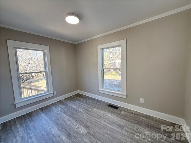 438 Pop Davis Road, Taylorsville, NC 28681