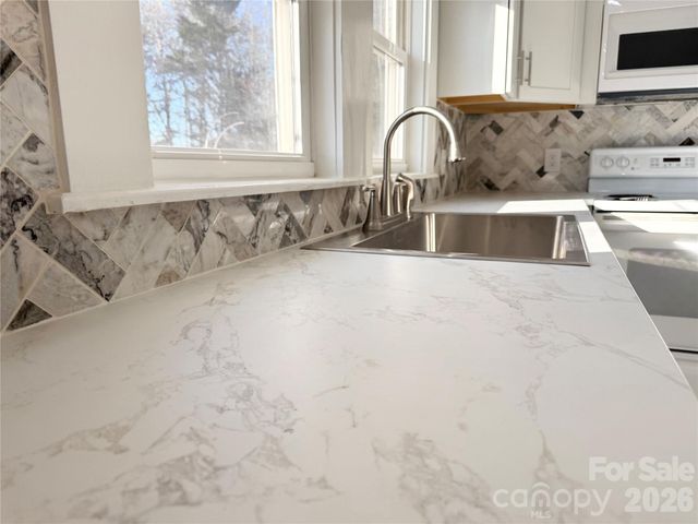 438 Pop Davis Road, Taylorsville, NC 28681