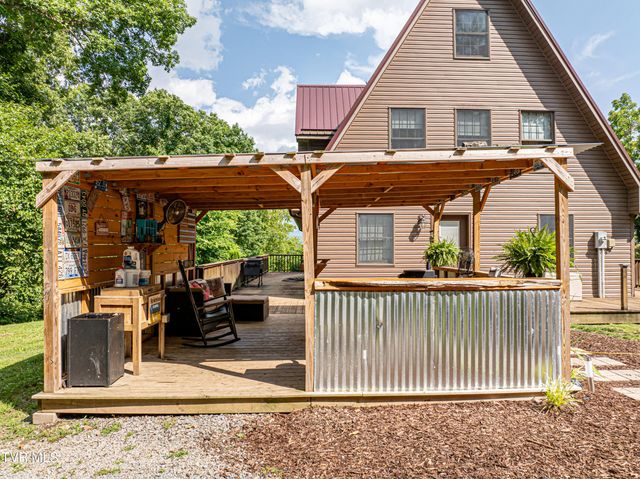 19657 Jeb Stuart Highway, Abingdon, VA 24211