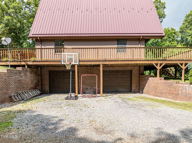 19657 Jeb Stuart Highway, Abingdon, VA 24211