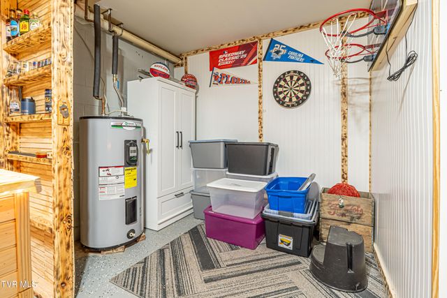 19657 Jeb Stuart Highway, Abingdon, VA 24211