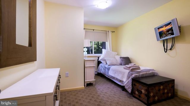 351 HIDDEN RIVER RD, Penn Valley, PA 19072