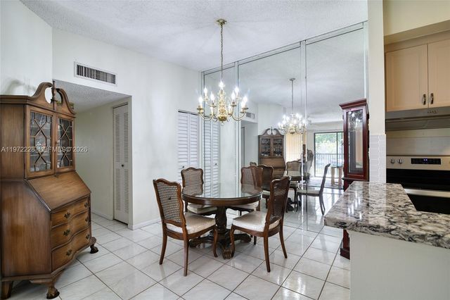 10975 W Clairmont Circle 207, Tamarac, FL 33321