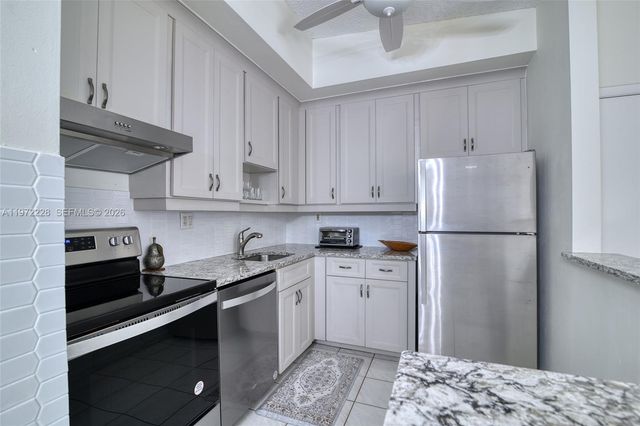 10975 W Clairmont Circle 207, Tamarac, FL 33321