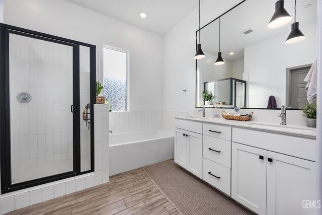 3206 Spruce Park Way, Shafter, CA 93263