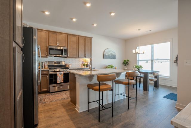3067 Dowgate Drive, Newburgh, IN 47630