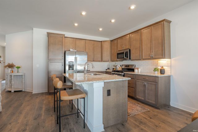 3067 Dowgate Drive, Newburgh, IN 47630