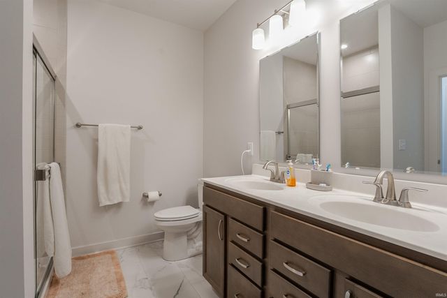 3067 Dowgate Drive, Newburgh, IN 47630