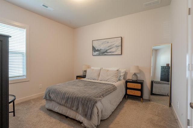 3067 Dowgate Drive, Newburgh, IN 47630