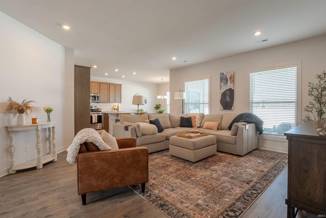 3067 Dowgate Drive, Newburgh, IN 47630
