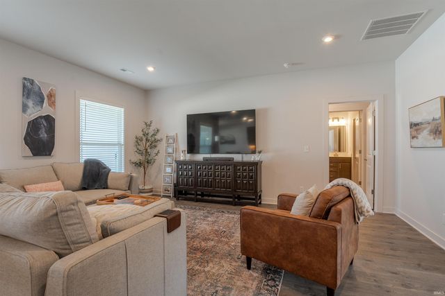 3067 Dowgate Drive, Newburgh, IN 47630