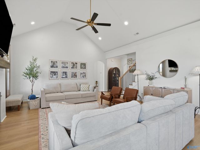 6105 Abner Branch Boulevard, Owens Cross Roads, AL 35763