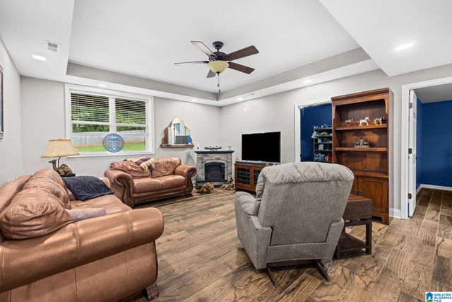 165 ESSEX DRIVE, Sterrett, AL 35147