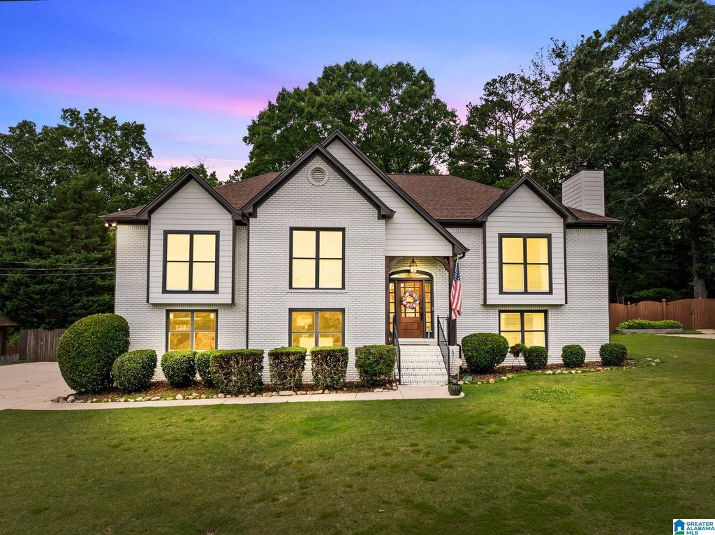 165 ESSEX DRIVE, Sterrett, AL 35147