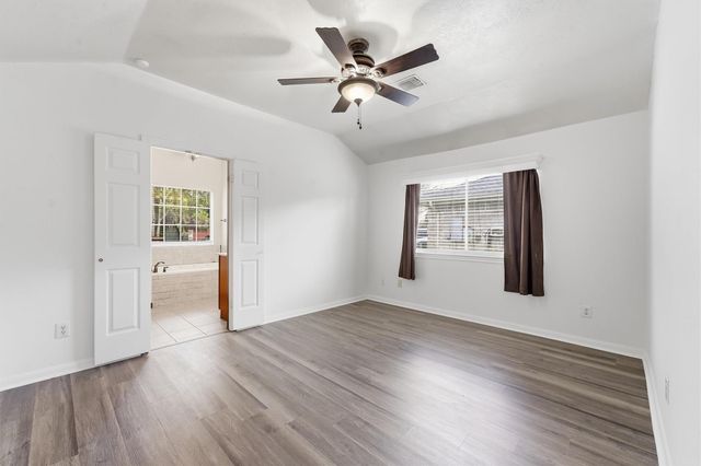 17706 Typhoon Way, Crosby, TX 77532