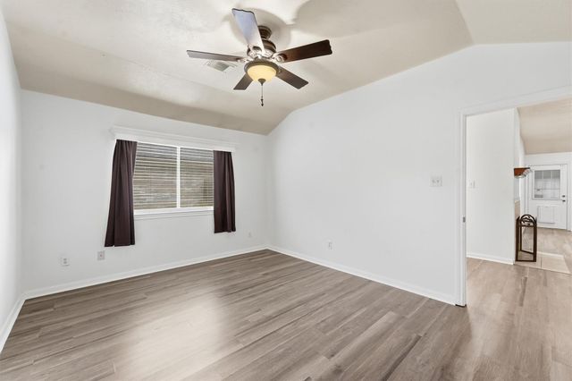 17706 Typhoon Way, Crosby, TX 77532