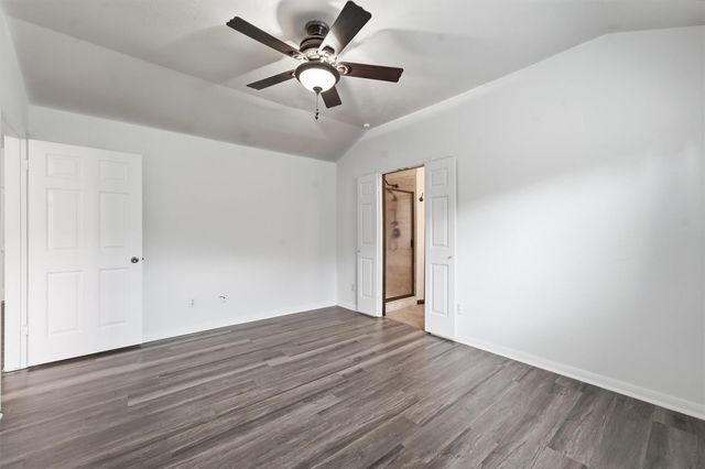 17706 Typhoon Way, Crosby, TX 77532