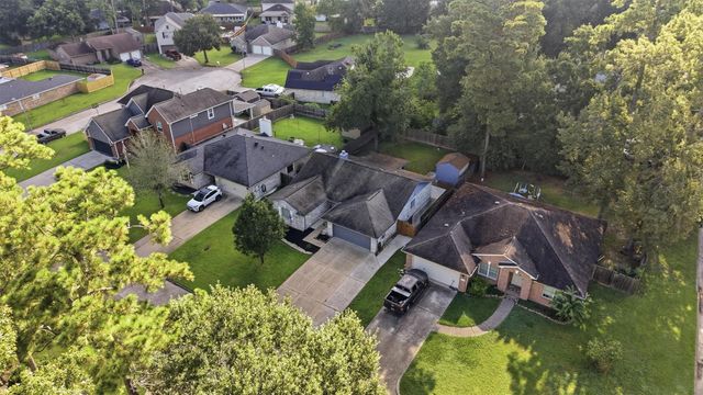 17706 Typhoon Way, Crosby, TX 77532