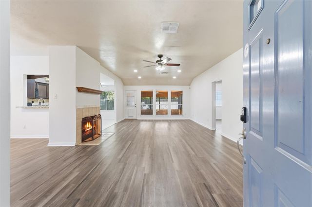 17706 Typhoon Way, Crosby, TX 77532