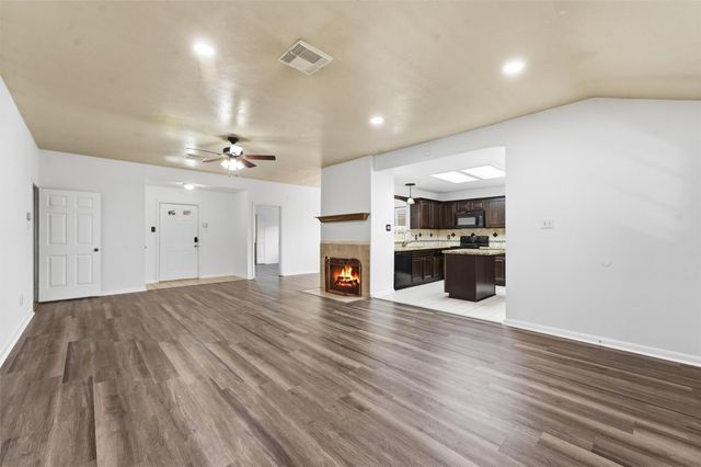 17706 Typhoon Way, Crosby, TX 77532
