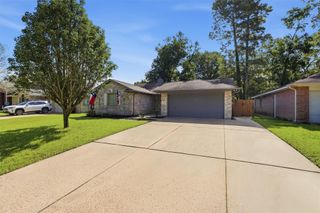 17706 Typhoon Way, Crosby, TX 77532
