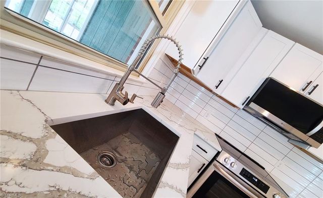 4515 Rocklane Drive, Walkertown, NC 27051