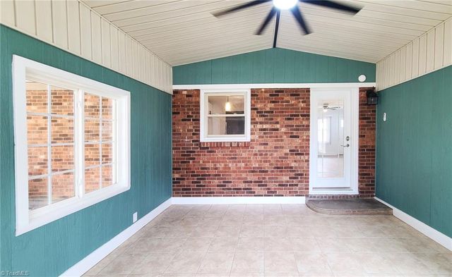 4515 Rocklane Drive, Walkertown, NC 27051