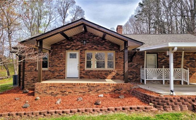 4515 Rocklane Drive, Walkertown, NC 27051