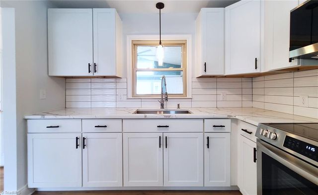 4515 Rocklane Drive, Walkertown, NC 27051