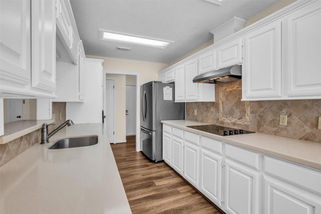 7 Lazy Springs, Trinity, TX 75862