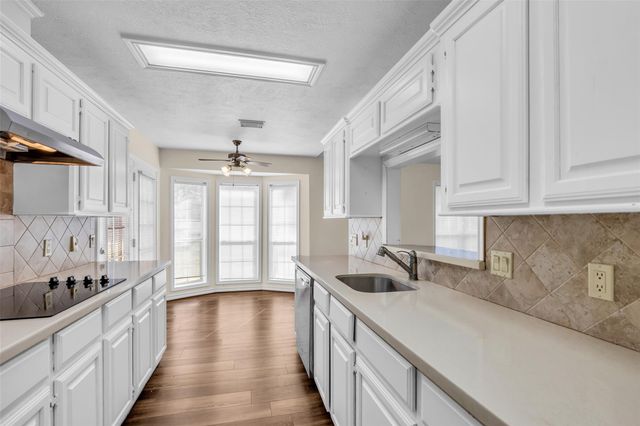 7 Lazy Springs, Trinity, TX 75862