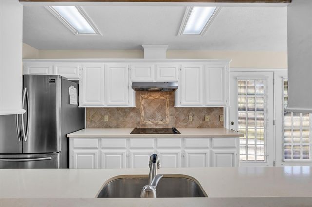 7 Lazy Springs, Trinity, TX 75862