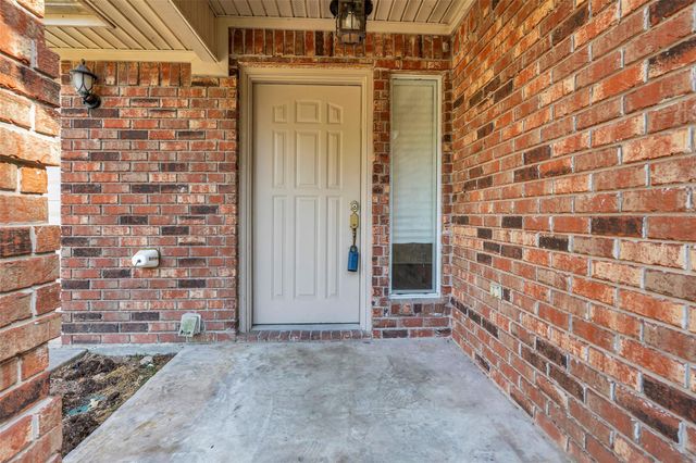 7 Lazy Springs, Trinity, TX 75862