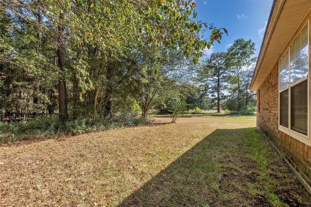 7 Lazy Springs, Trinity, TX 75862