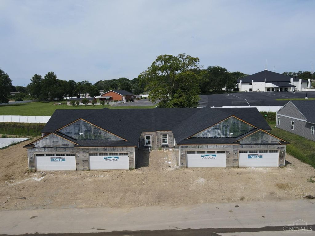 6824 Traditions Street, Middletown, OH 45044