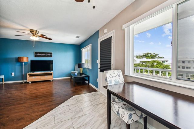 8080 112TH STREET 301, Seminole, FL 33772