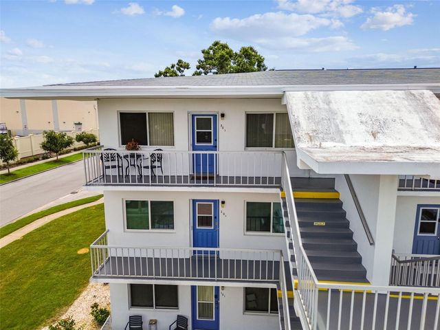 8080 112TH STREET 301, Seminole, FL 33772