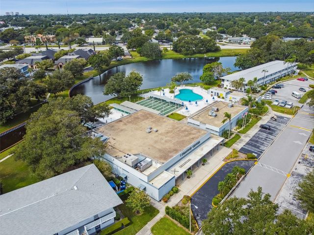 8080 112TH STREET 301, Seminole, FL 33772