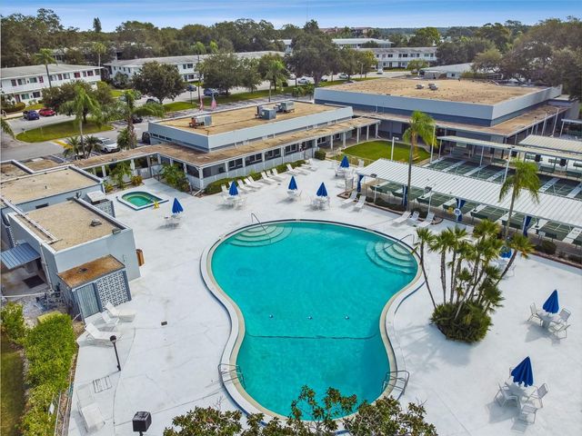 8080 112TH STREET 301, Seminole, FL 33772