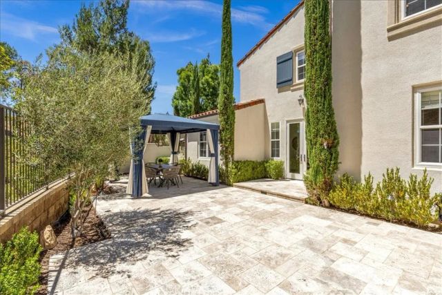 130 White Flower, Irvine, CA 92603
