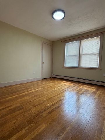 12 Curtis St 1, Methuen, MA 01844