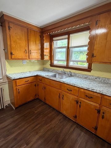 12 Curtis St 1, Methuen, MA 01844