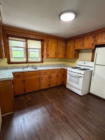 12 Curtis St 1, Methuen, MA 01844
