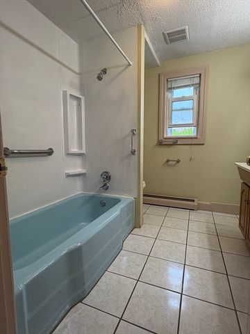 12 Curtis St 1, Methuen, MA 01844