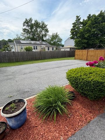 12 Curtis St 1, Methuen, MA 01844