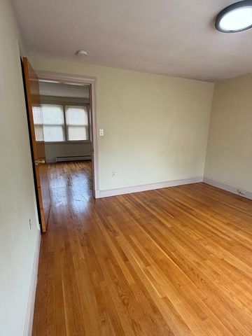 12 Curtis St 1, Methuen, MA 01844