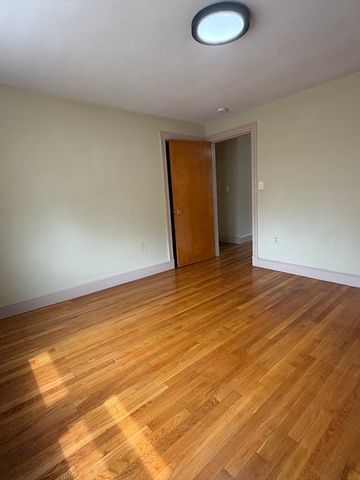 12 Curtis St 1, Methuen, MA 01844