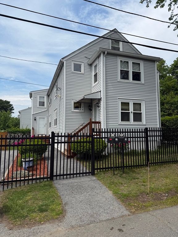 12 Curtis St 1, Methuen, MA 01844